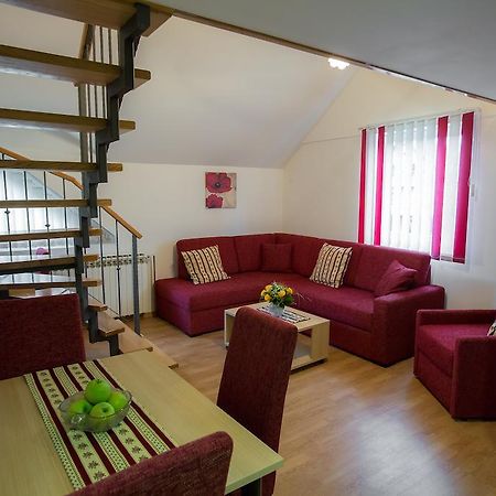 Apartments And Rooms Millennium Ogulin Quarto foto